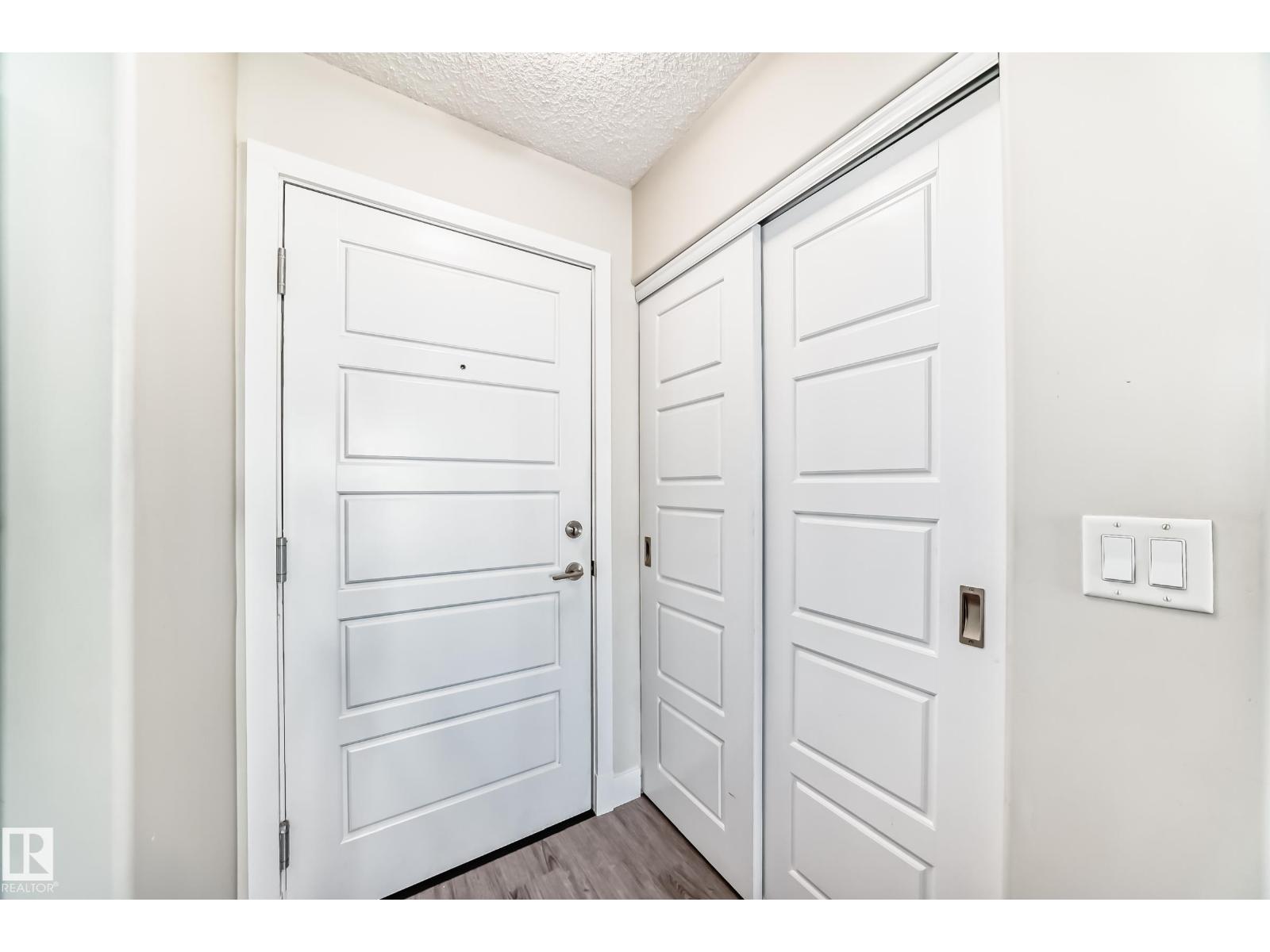 #220 14808 125 ST NW