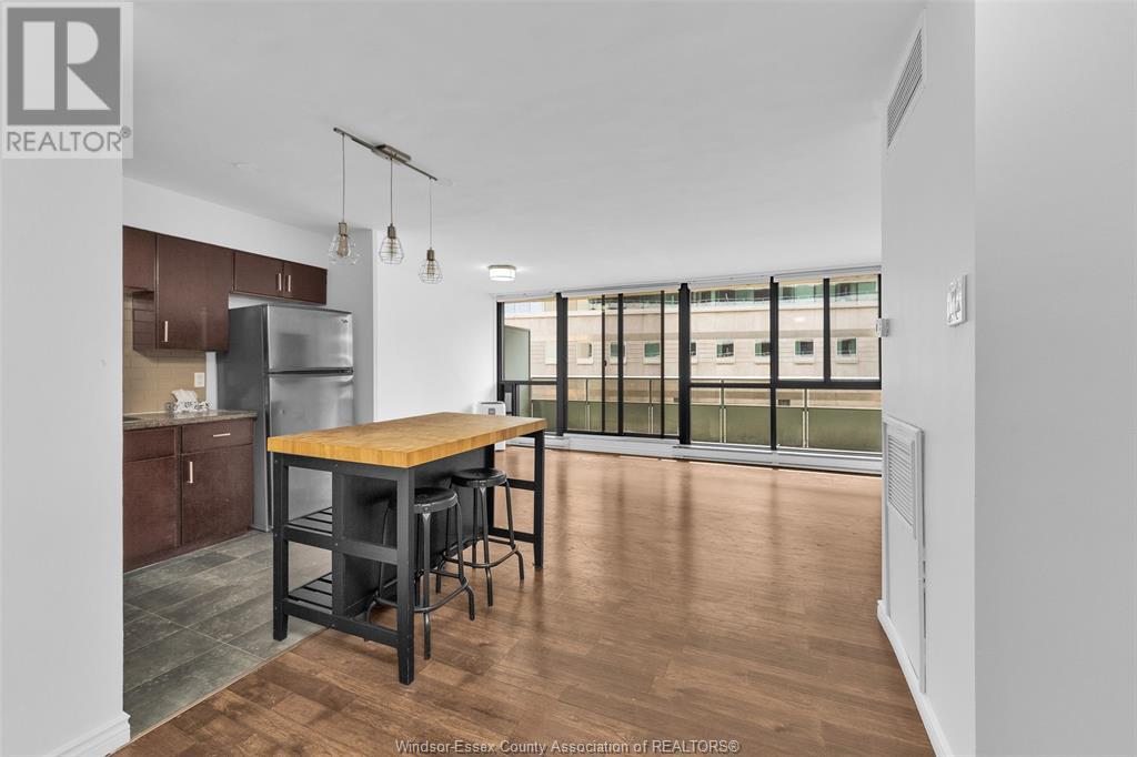111 RIVERSIDE Unit# 410