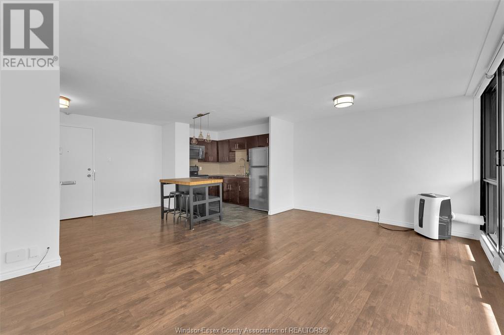 111 RIVERSIDE Unit# 410