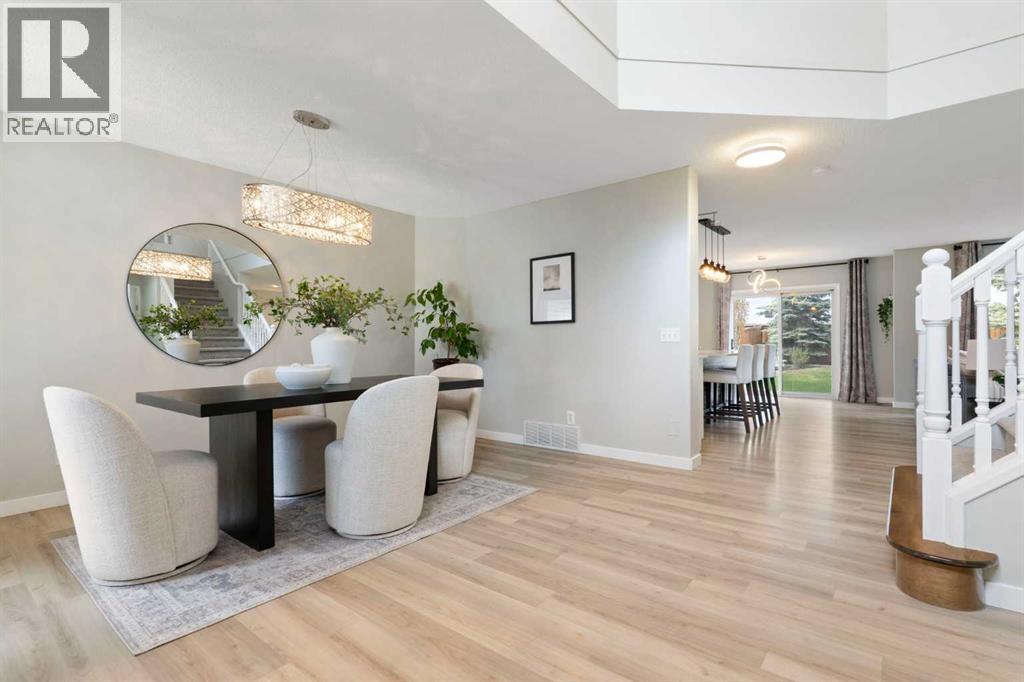164 Royal Oak Heights NW