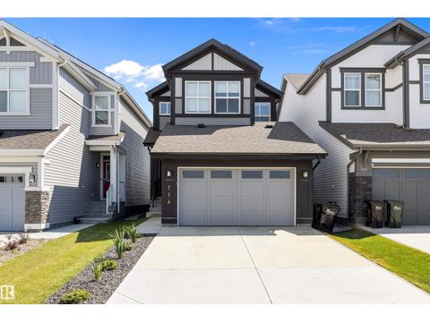 114 SEDUM WY Sherwood Park AB T8H2X8