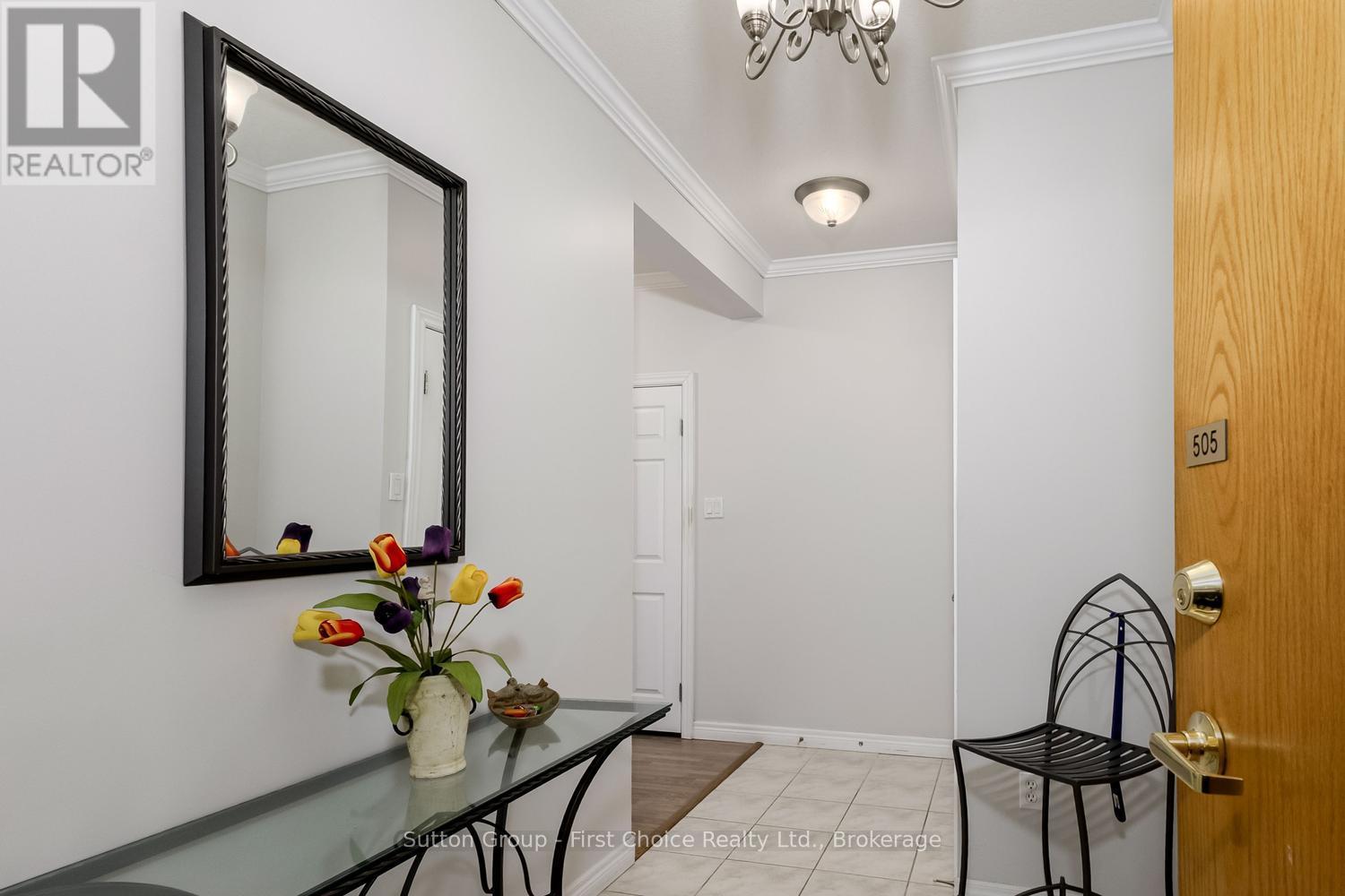 505 - 160 ROMEO STREET