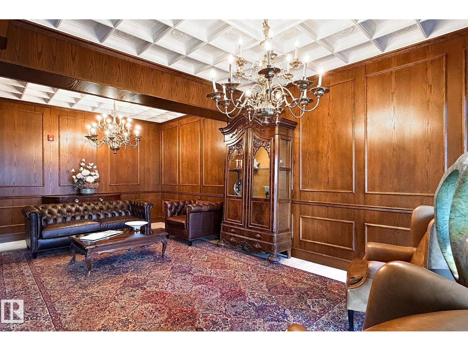 #1504 11503 100 AV NW