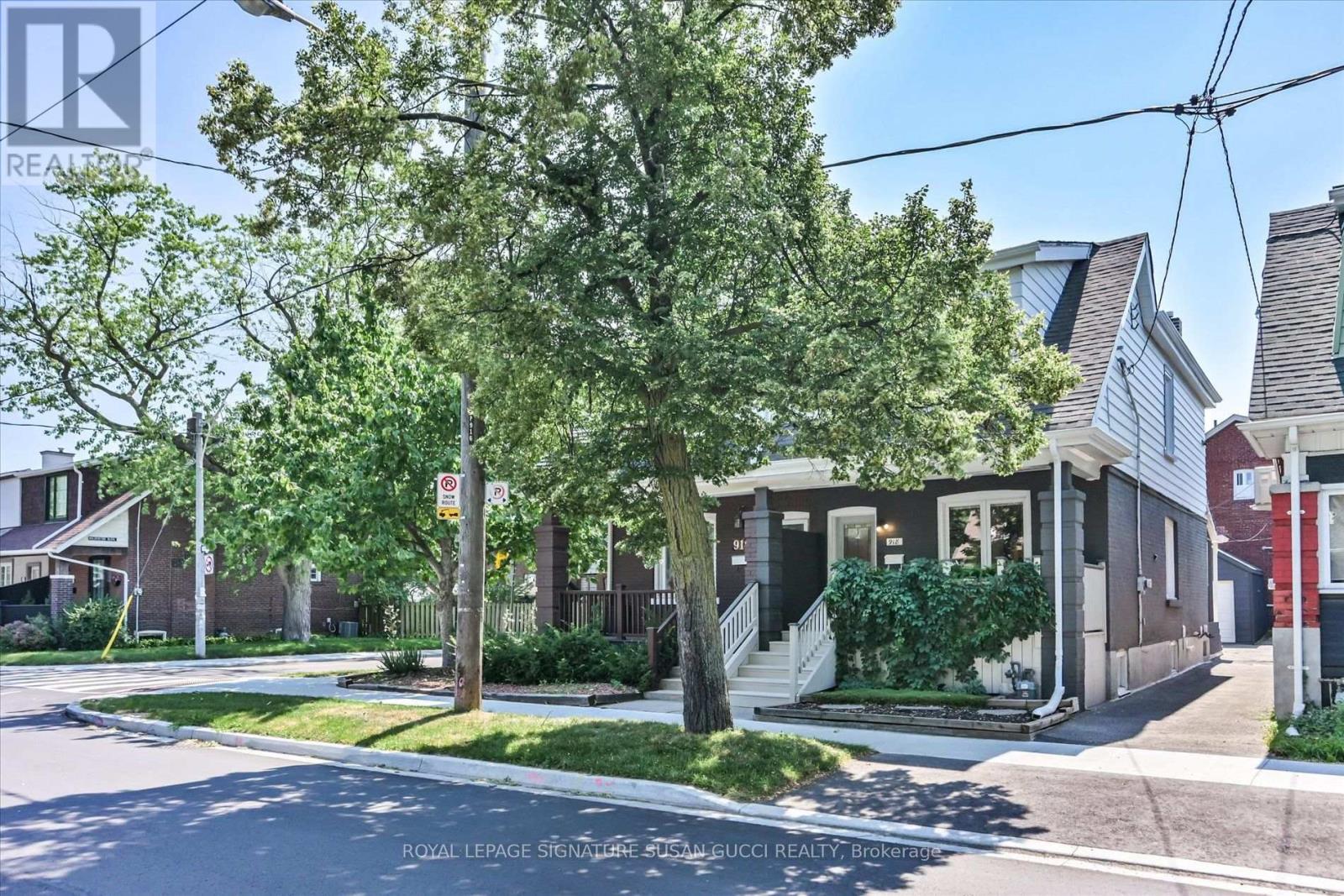 Photo 1 of 41 — 918 GREENWOOD AVENUE, Toronto (Danforth), ON M4J4C1