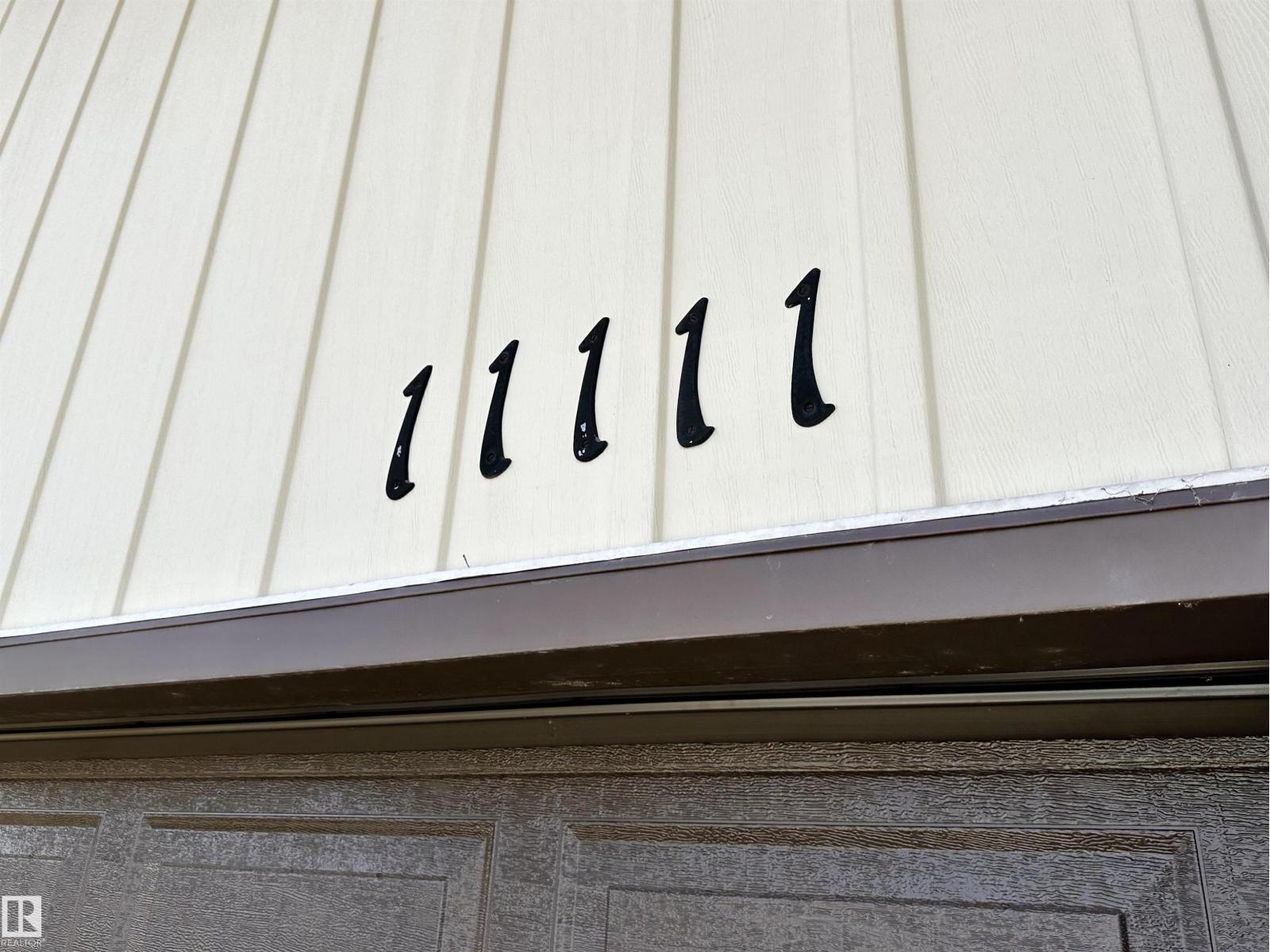 11111 157 AV NW