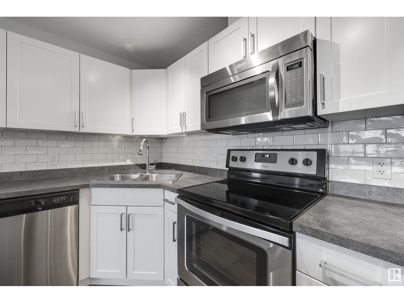 #340 301 CLAREVIEW STATION DR NW