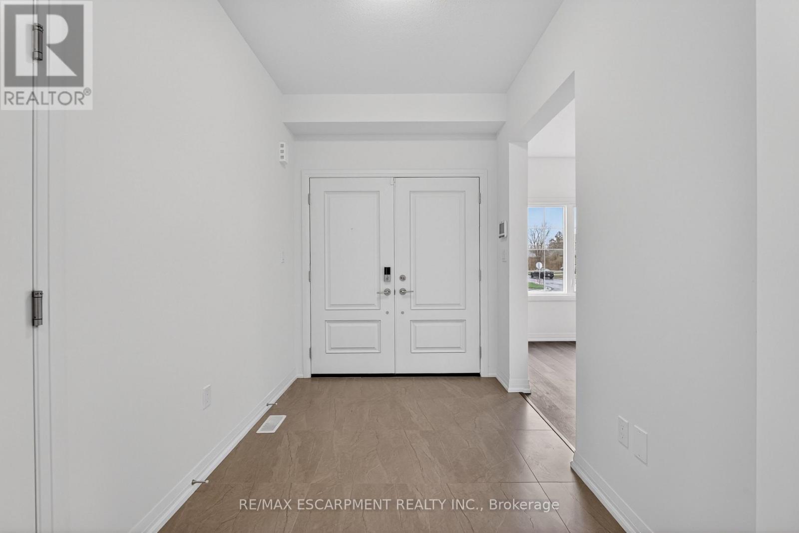1034 KRAFT ROAD N