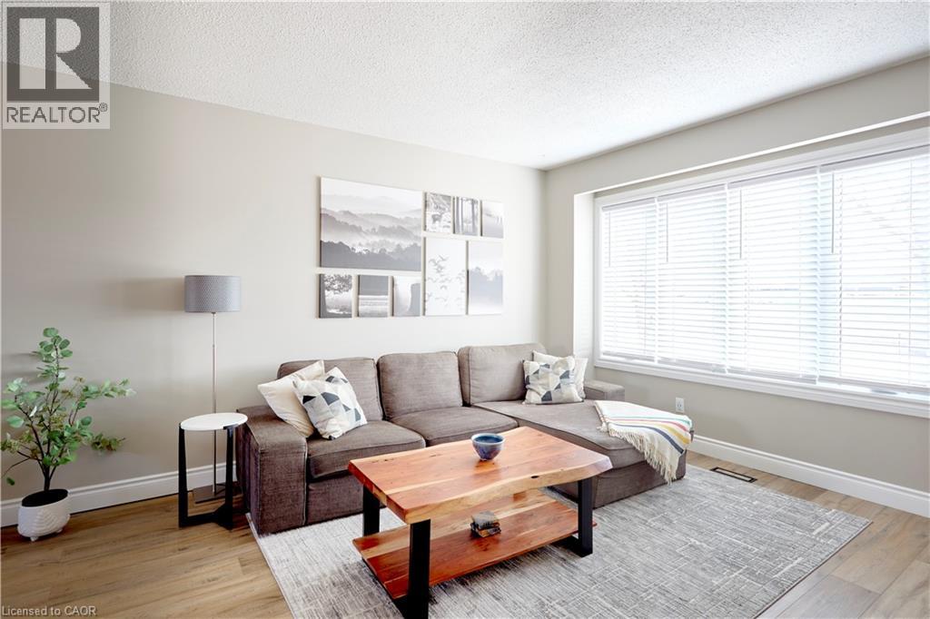 46 CEDARWOODS Crescent Unit# 27