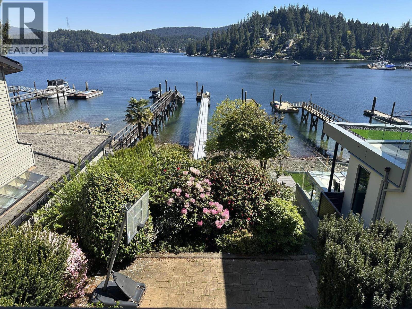 2588 PANORAMA DRIVE