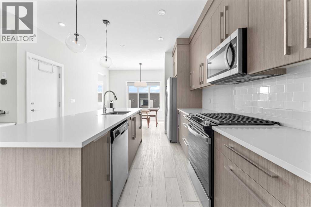 919 Walgrove Boulevard SE