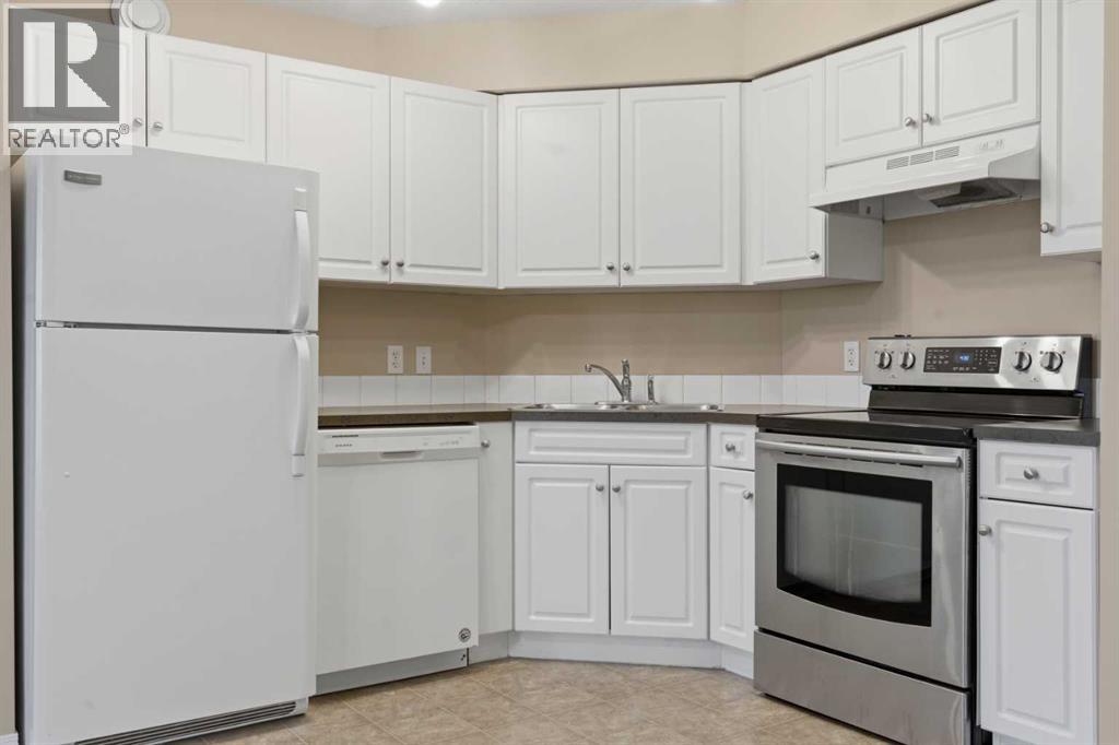 203, 2000 Applevillage Court SE