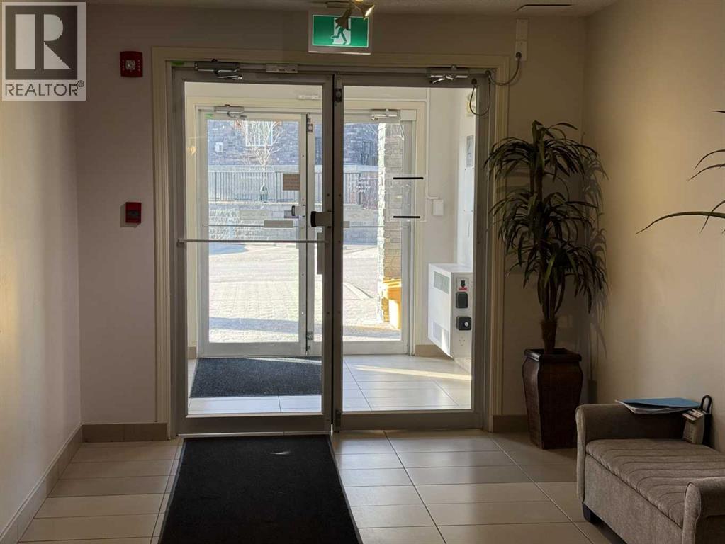 1403, 175 Panatella Hill NW