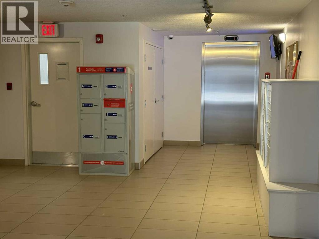 1403, 175 Panatella Hill NW