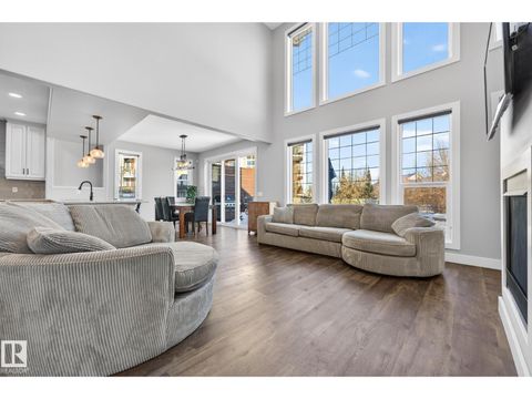 8810 24 AV SW Edmonton AB T6X2C9