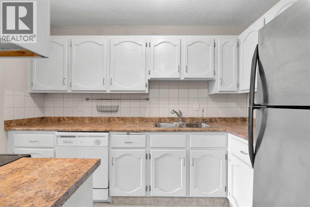 102, 611 67 Avenue SW