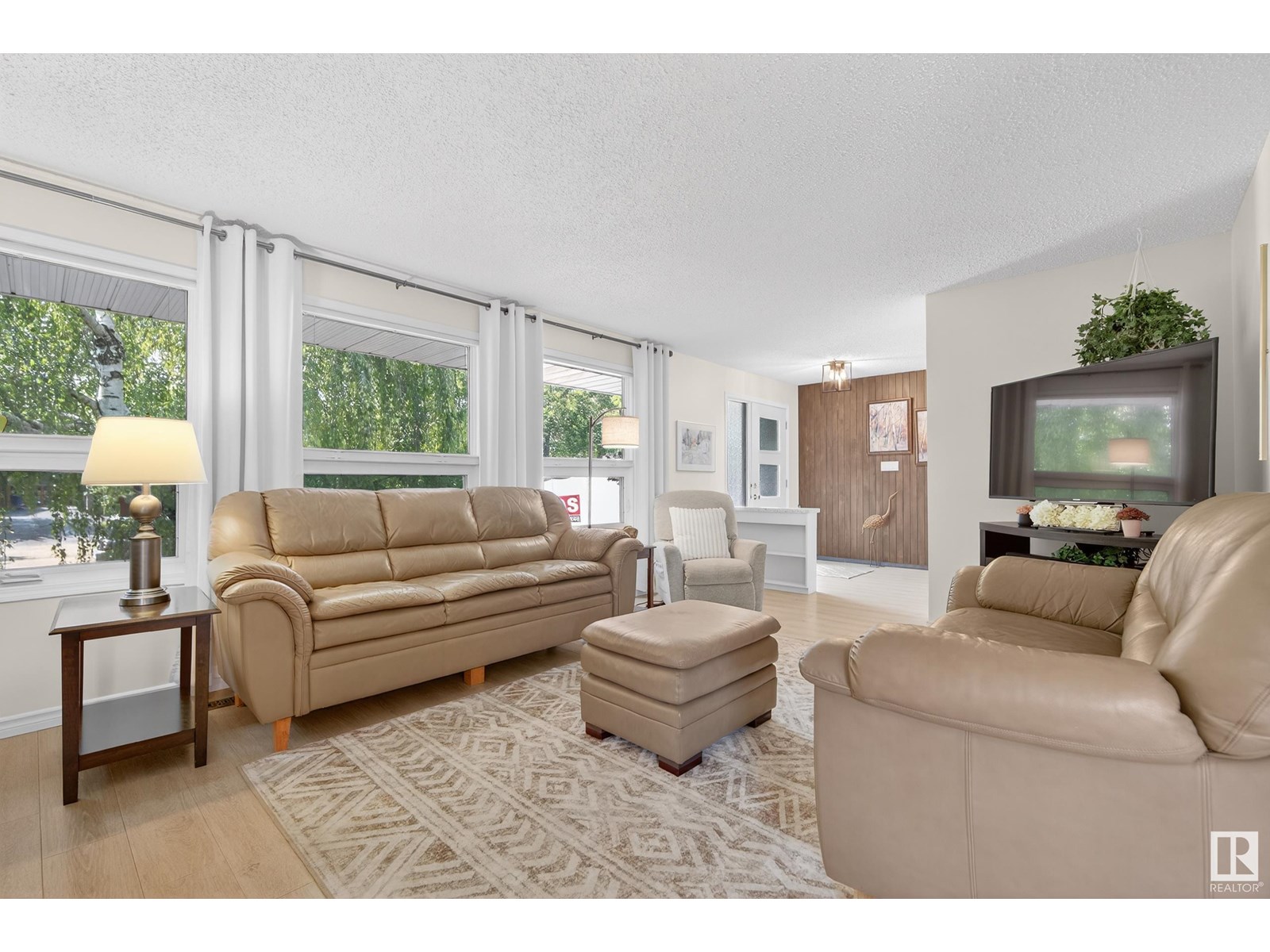 27 AMHERST CR