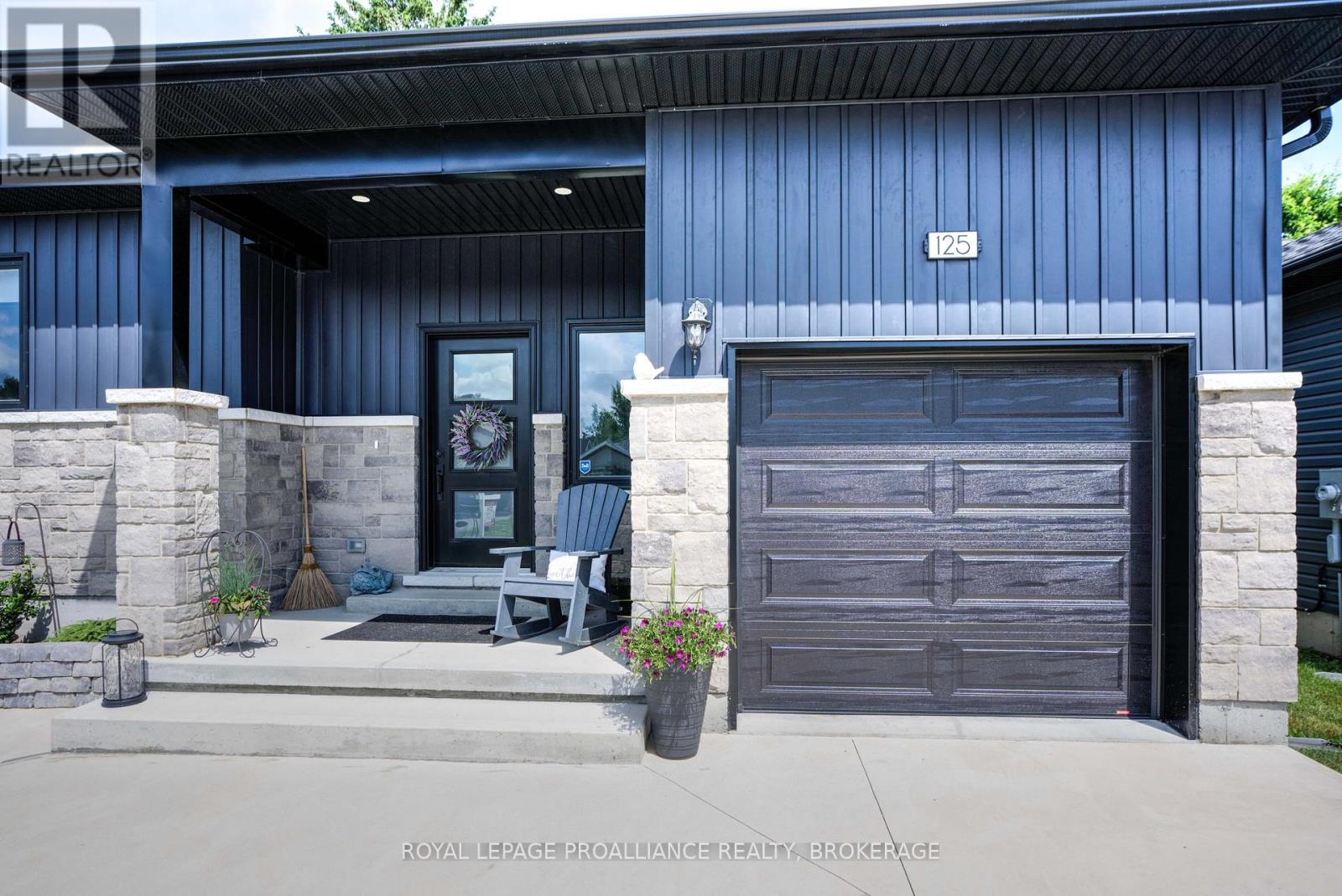 125 MAPLECROFT COURT