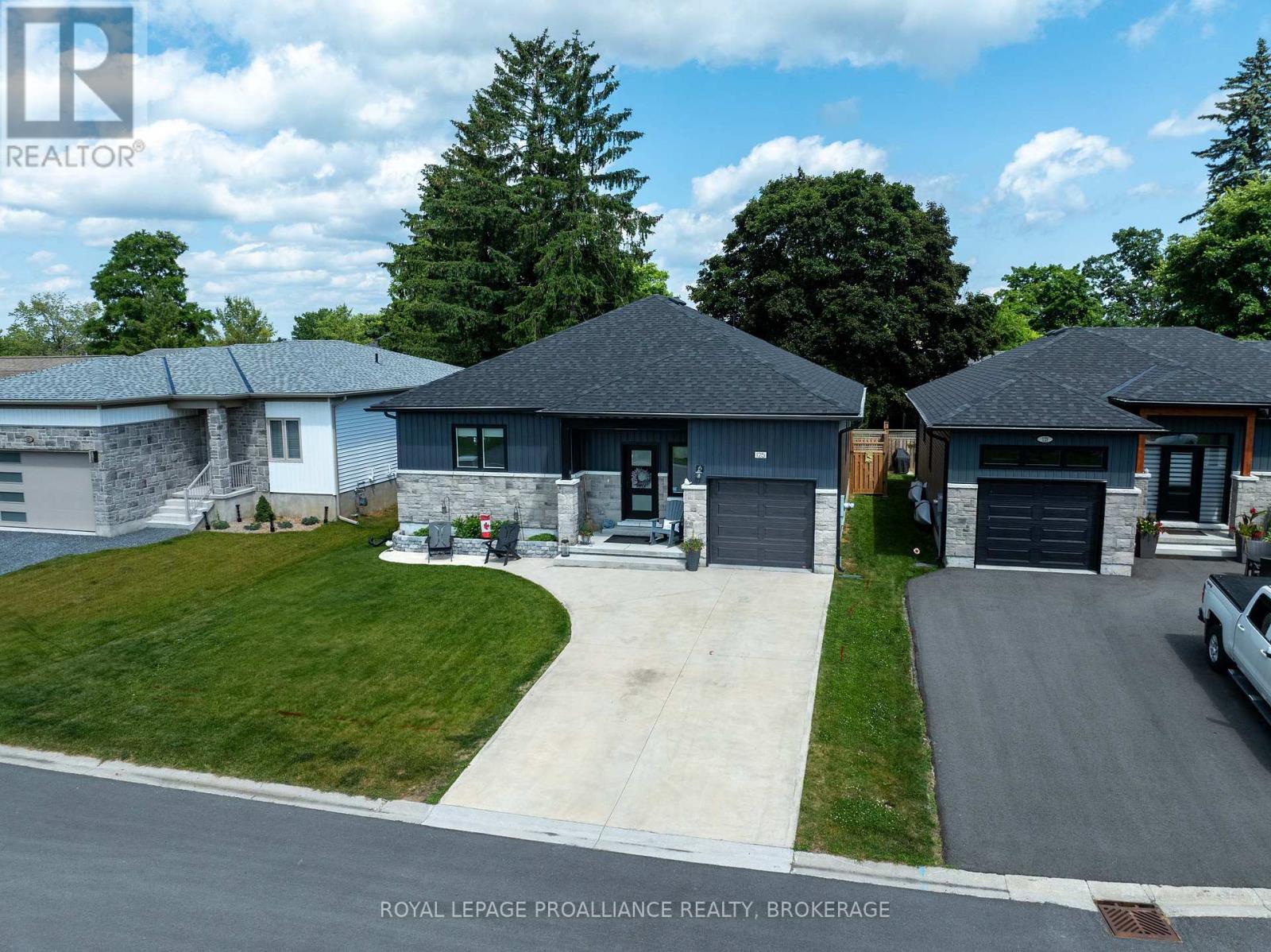 125 MAPLECROFT COURT