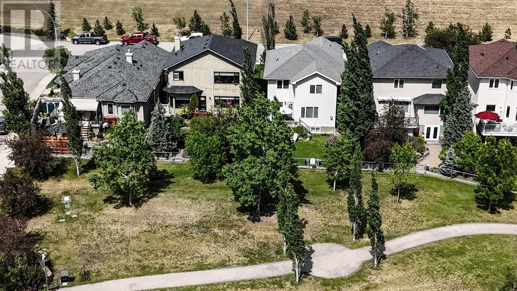 148 Scenic View Close NW