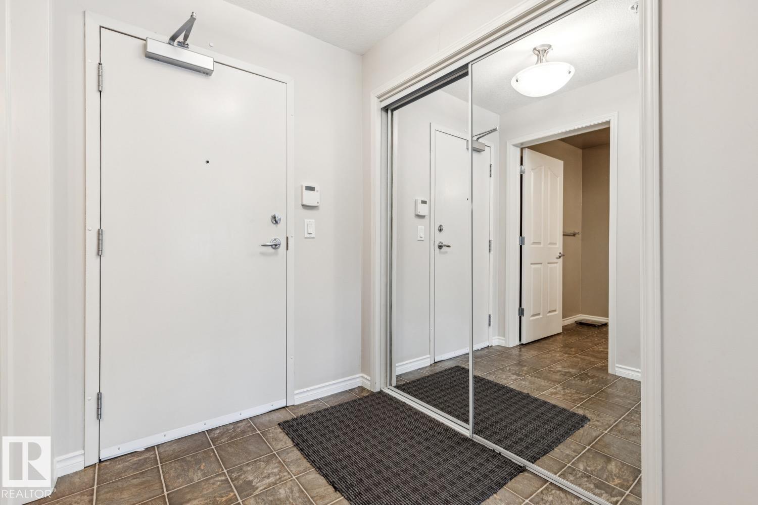 #113 7510 89 ST NW