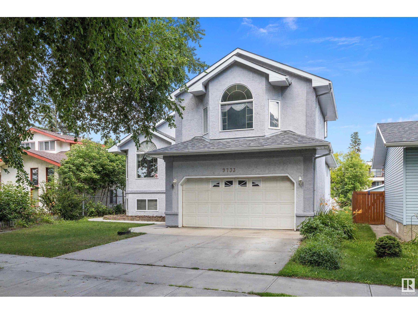 9733 150 ST NW