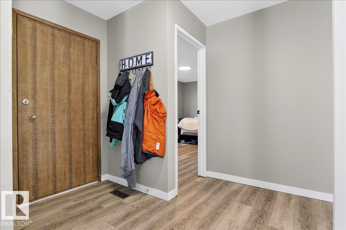 23 58121 Lily Lake Road