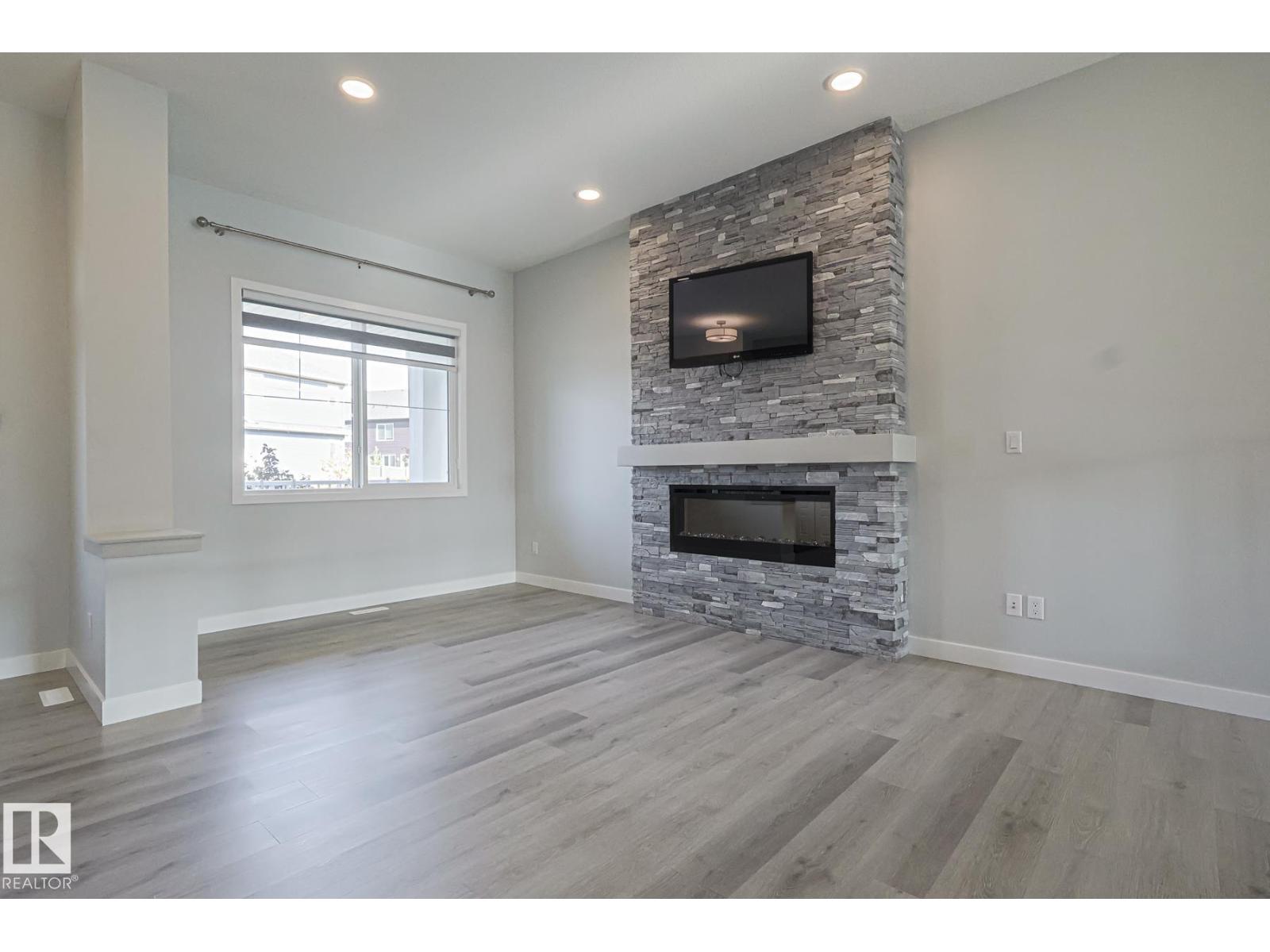 1653 PLUM CIRCLE CI SW