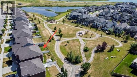 247 Lakepointe Chestermere AB T1X0R3