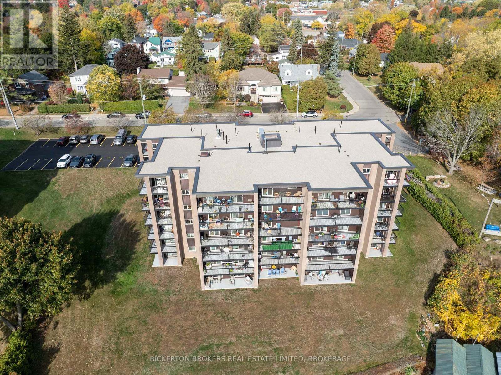 406 - 610 WILLIAM STREET S