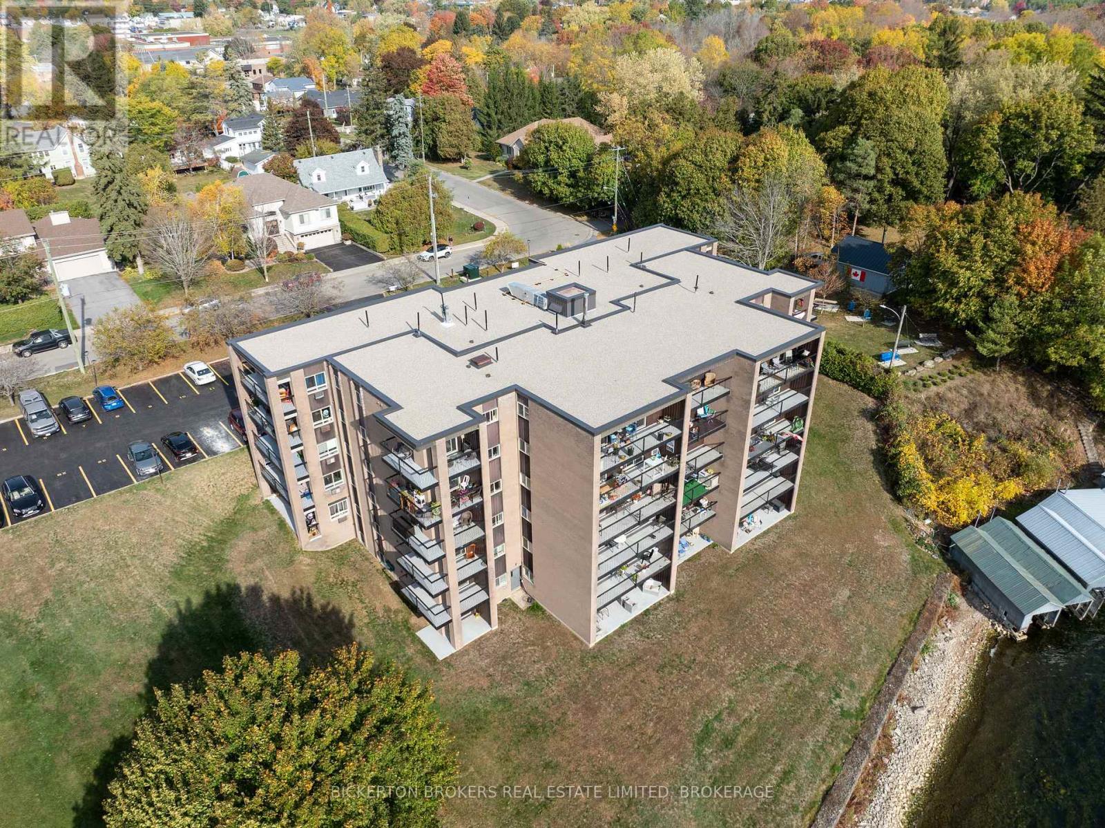 406 - 610 WILLIAM STREET S