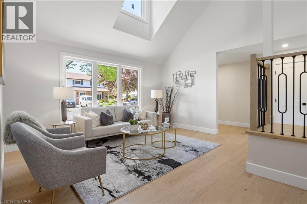 92 SCENIC WOOD Crescent