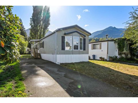 27 46484 CHILLIWACK LAKE ROAD|Chilliwack River Valley Chilliwack BC V2R3R7