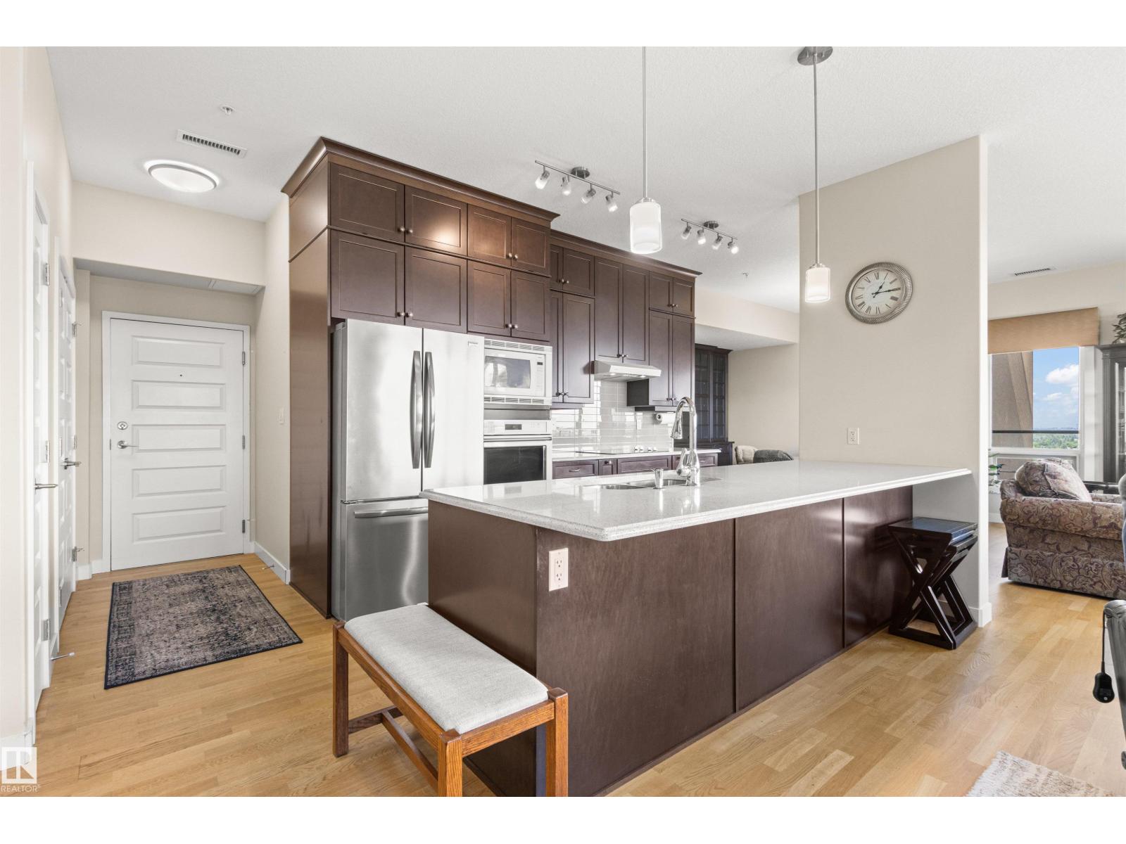 #1406 2755 109 ST NW