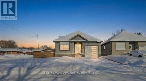 404 MONTROSE STREET N Cambridge ON N3H2P3