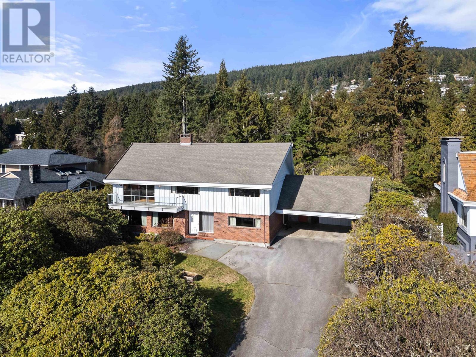945 GROVELAND ROAD