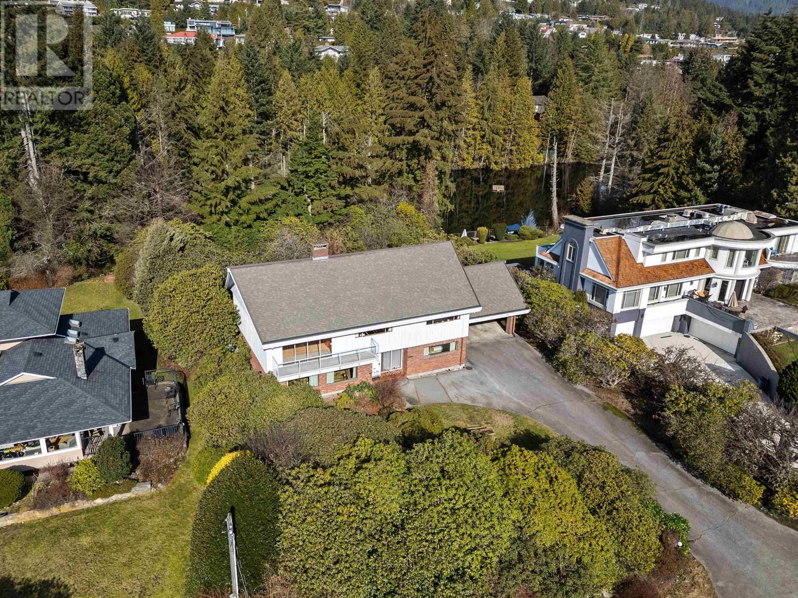945 GROVELAND ROAD