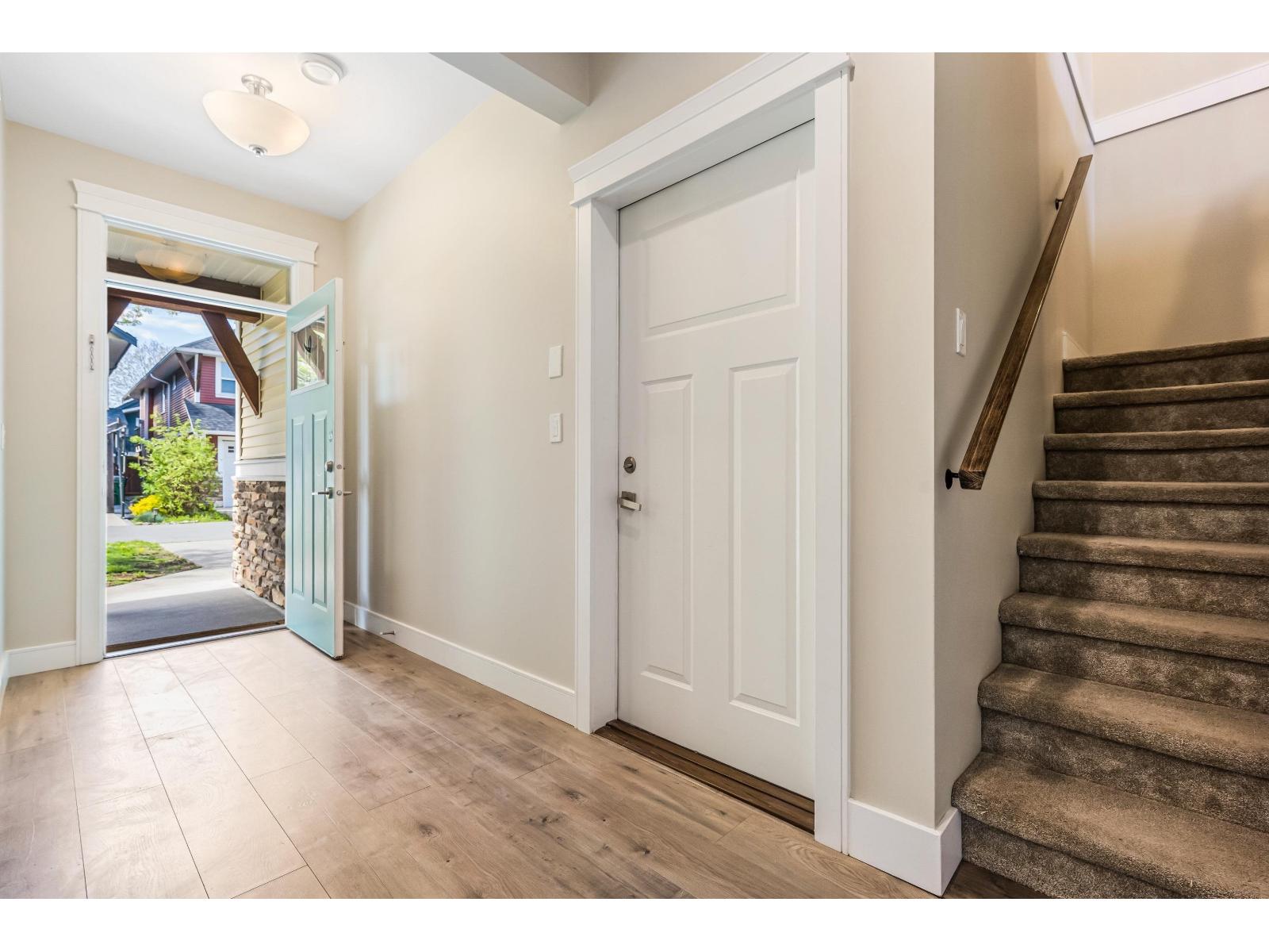 13 10082 WILLIAMS ROAD|Fairfield Island