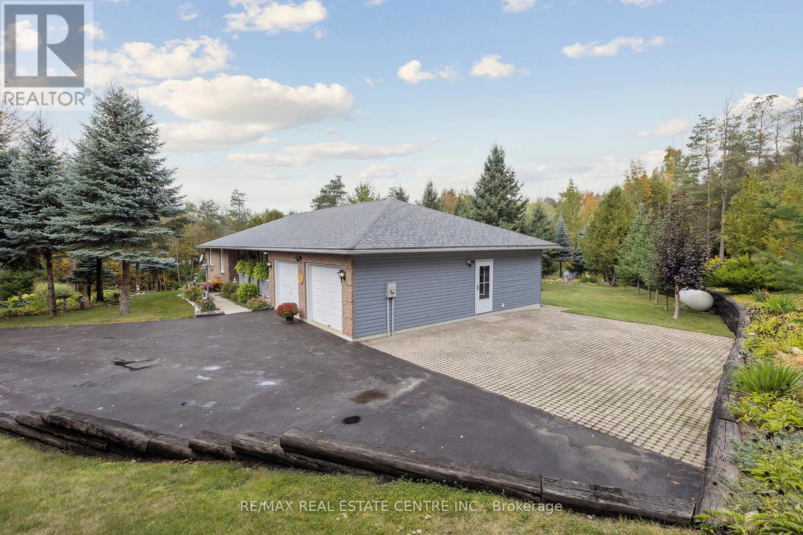122769 GREY 9 ROAD