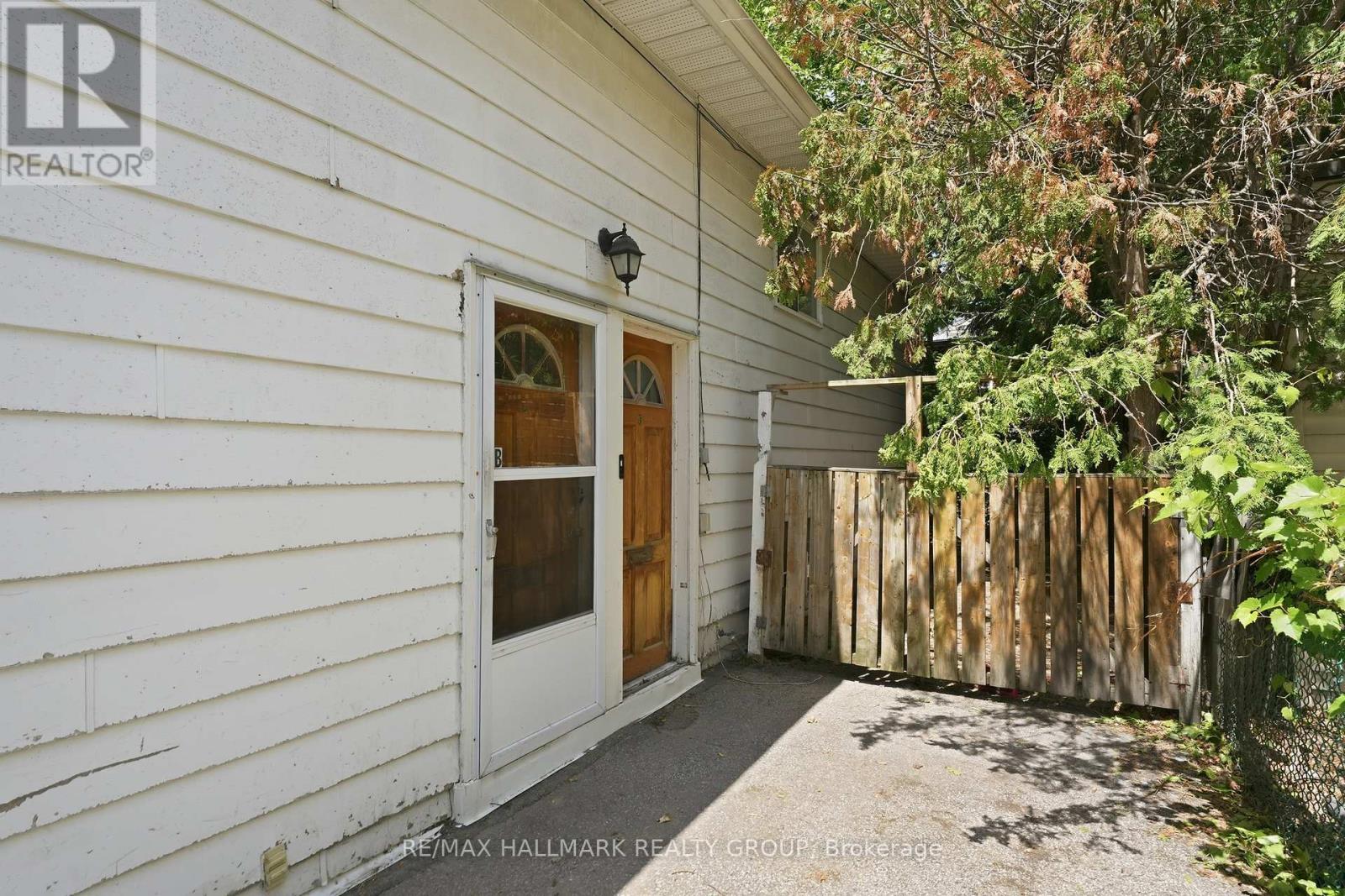195 DESCHAMPS AVENUE
