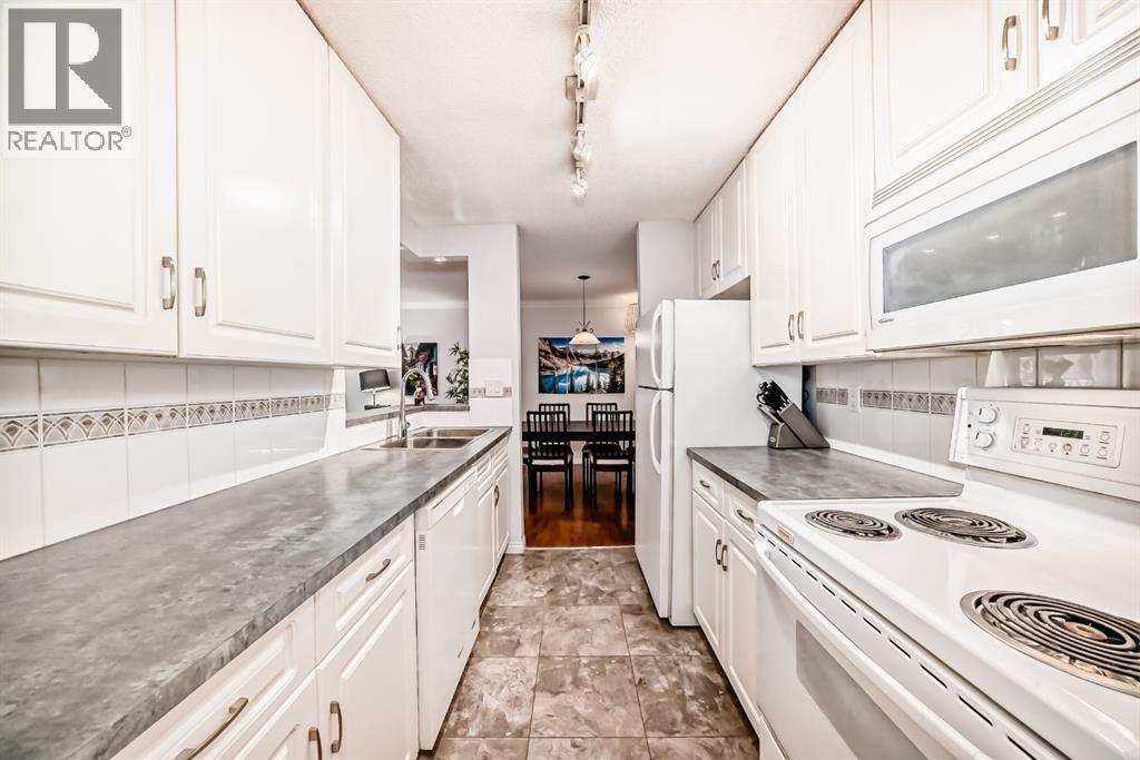 215, 727 56 Avenue SW