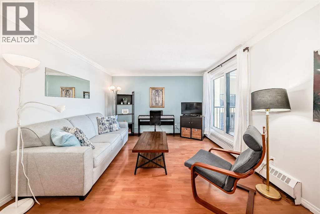 215, 727 56 Avenue SW