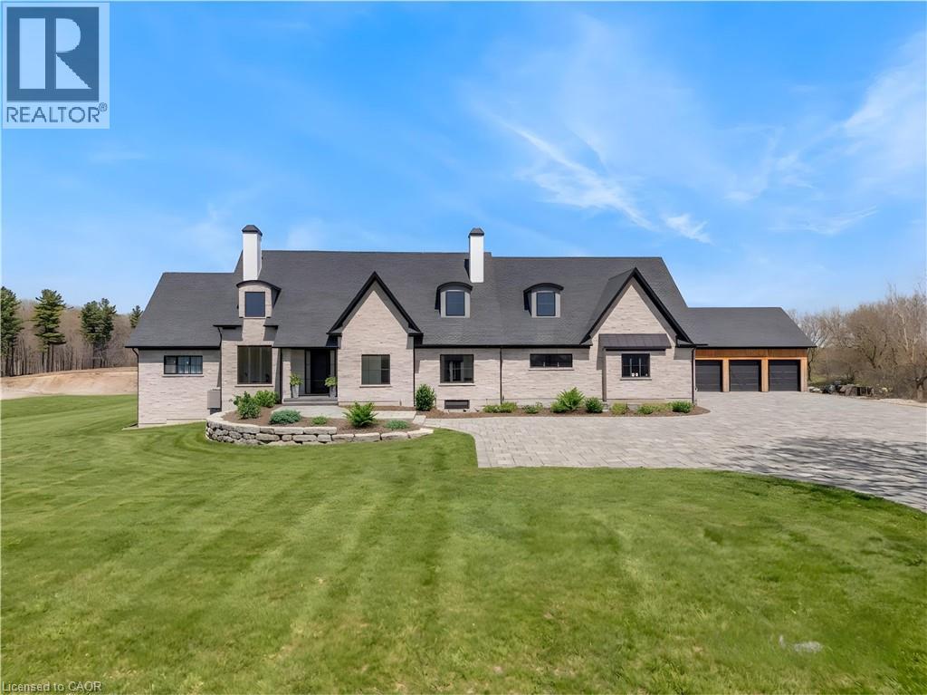 742 COUNTRY SQUIRE Road