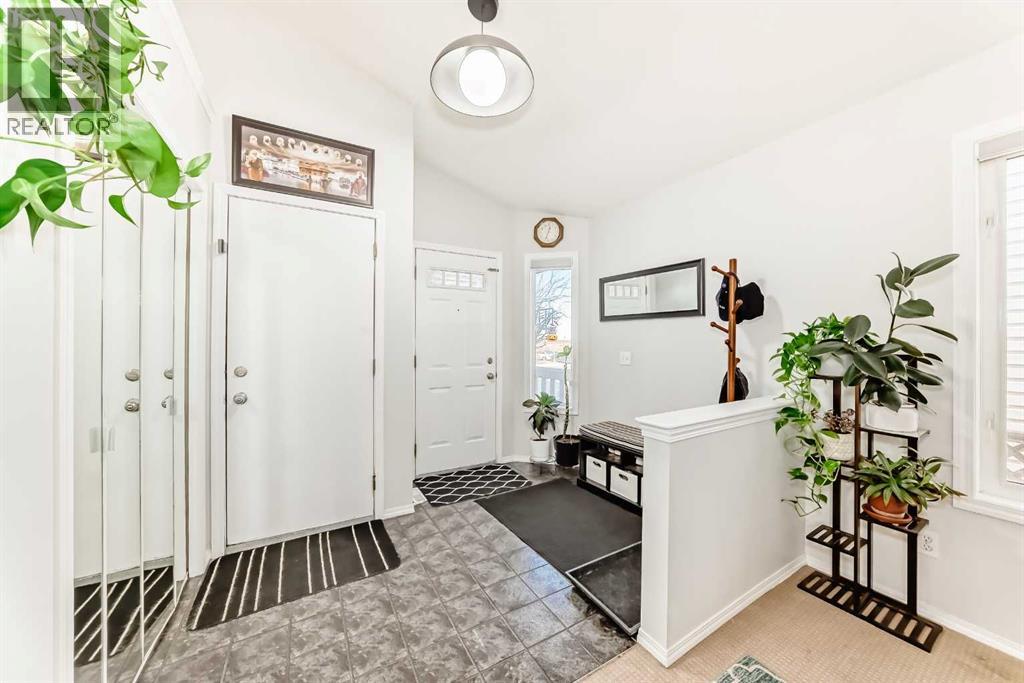 241 Los Alamos Place NE