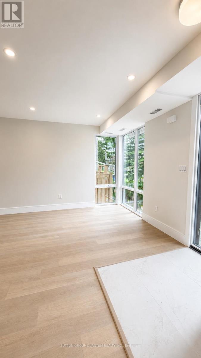 #1 - 43 ELMWOOD AVENUE N