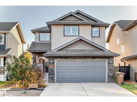 21 ROYAL ST St. Albert AB T8N7N8