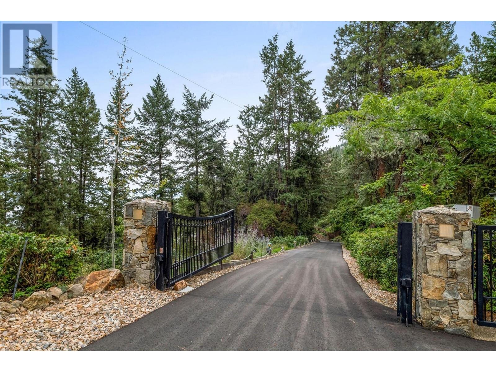 2765 Arthur Road