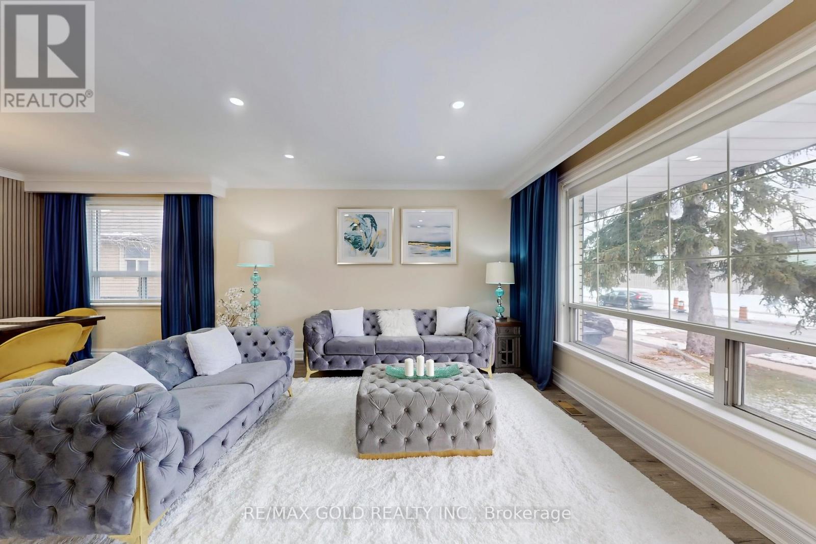 189 KINGSVIEW BOULEVARD