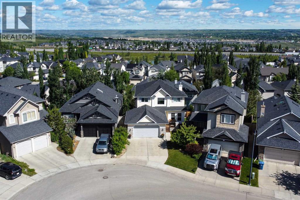 21 Cresthaven Way SW