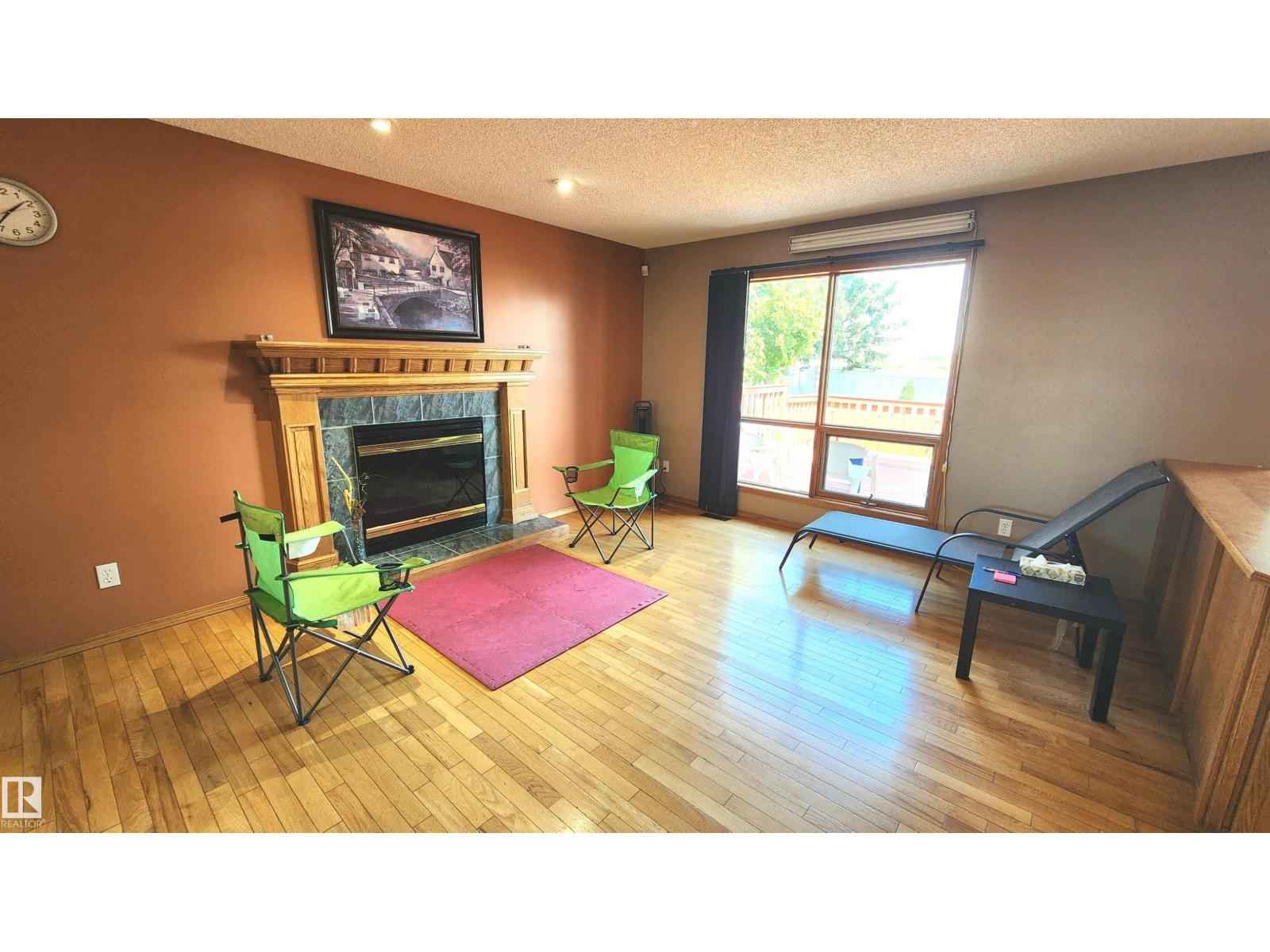 2708 44A AV NW