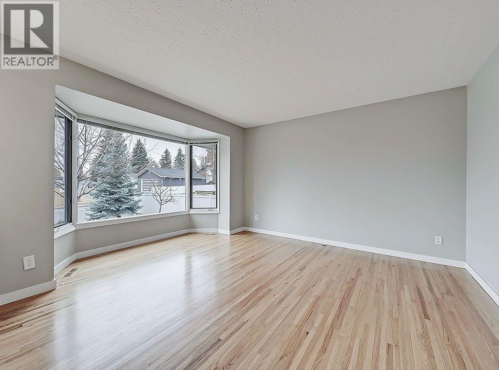 56 Glenpatrick Drive SW